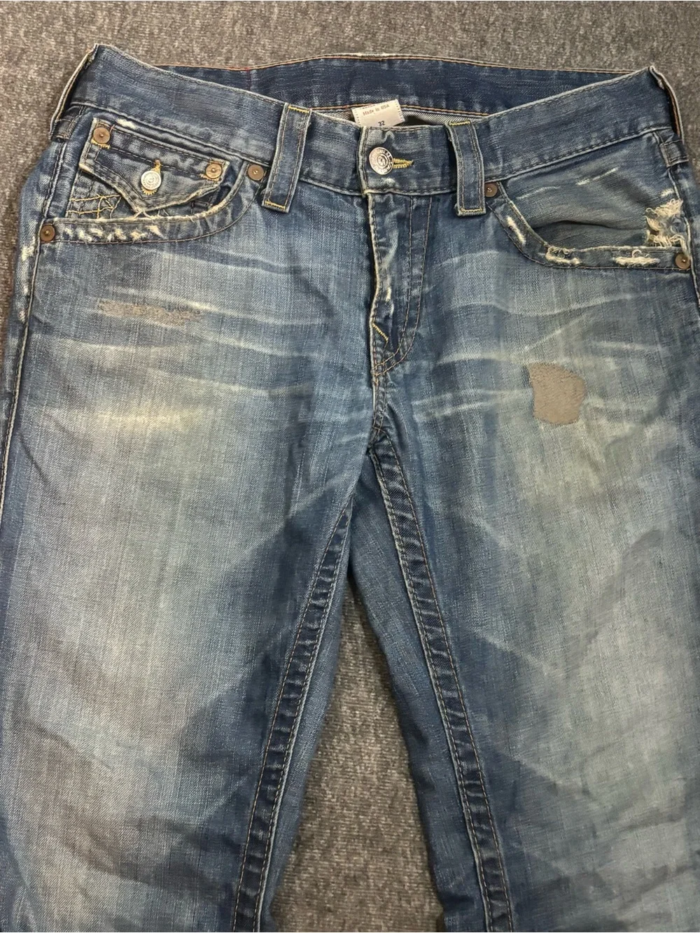 True Religion | Men's Vintage Denim Jeans | Y2K | Distressed Wash | Size 32